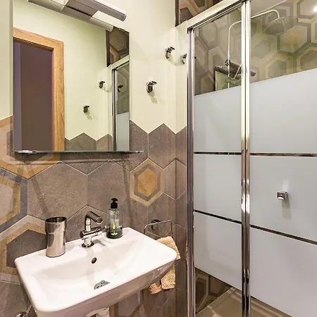 Three Bedrooms Apartment