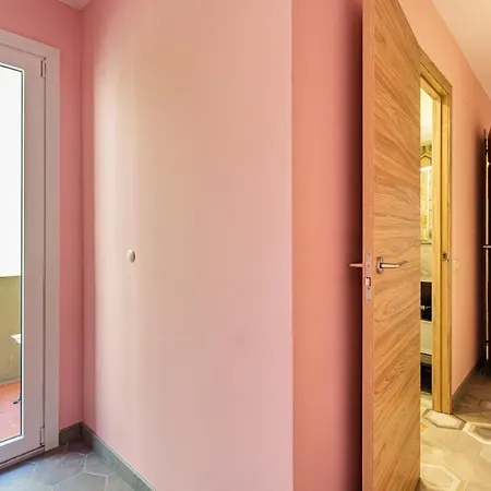 Апартаменты Three Bedrooms Барселона