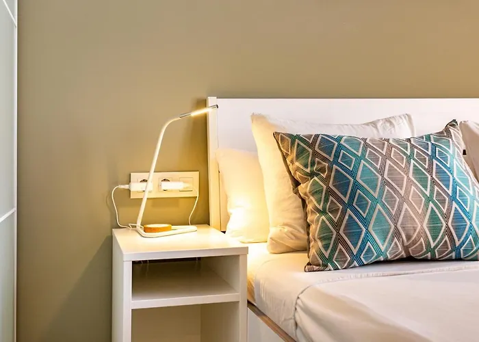 شقة Three Bedrooms *
